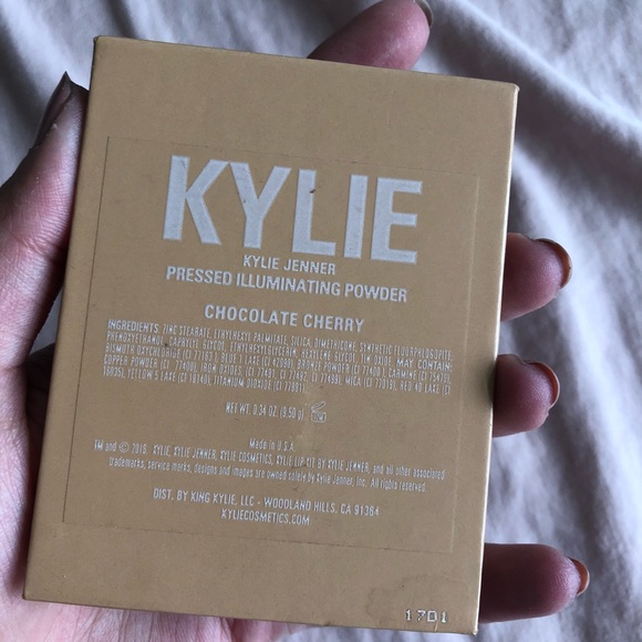 Kylie chocolate cherry pallet - Picture 2 of 3
